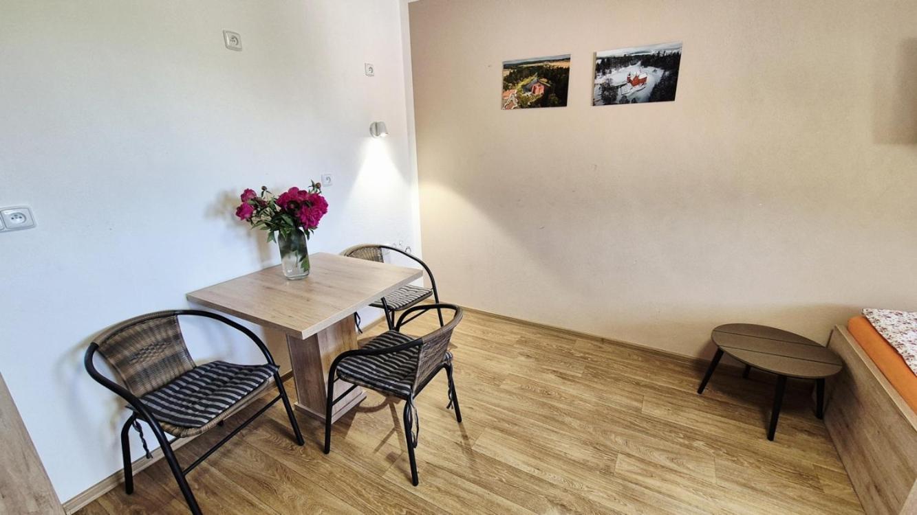 A Restaurace Zlatovlaska U Zamku Cervena Lhota